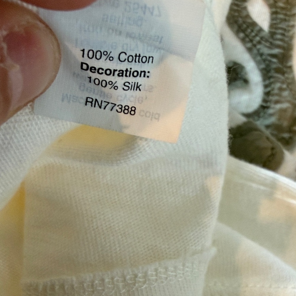 J Crew Size Small T-Shirt with Grey Floral Design 100% Cotton - Picture 6 of 7